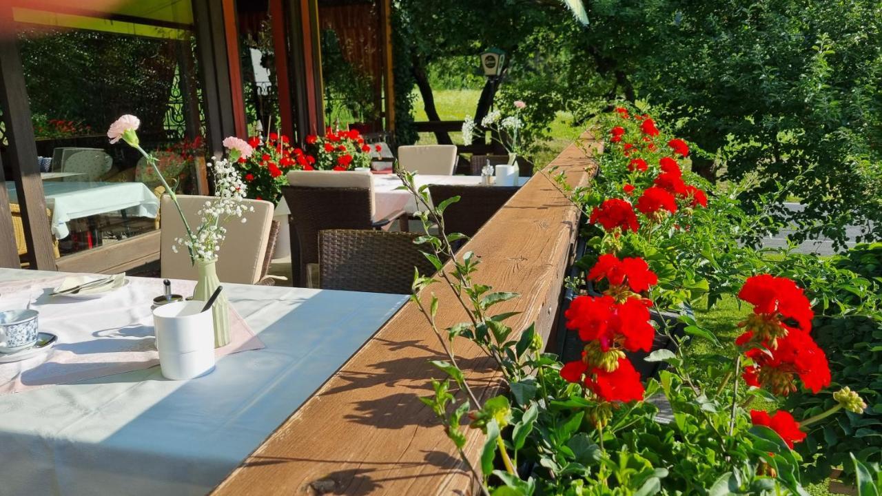 Kraners Alpenhof Bio Bed And Breakfast Pension Weissensee Esterno foto