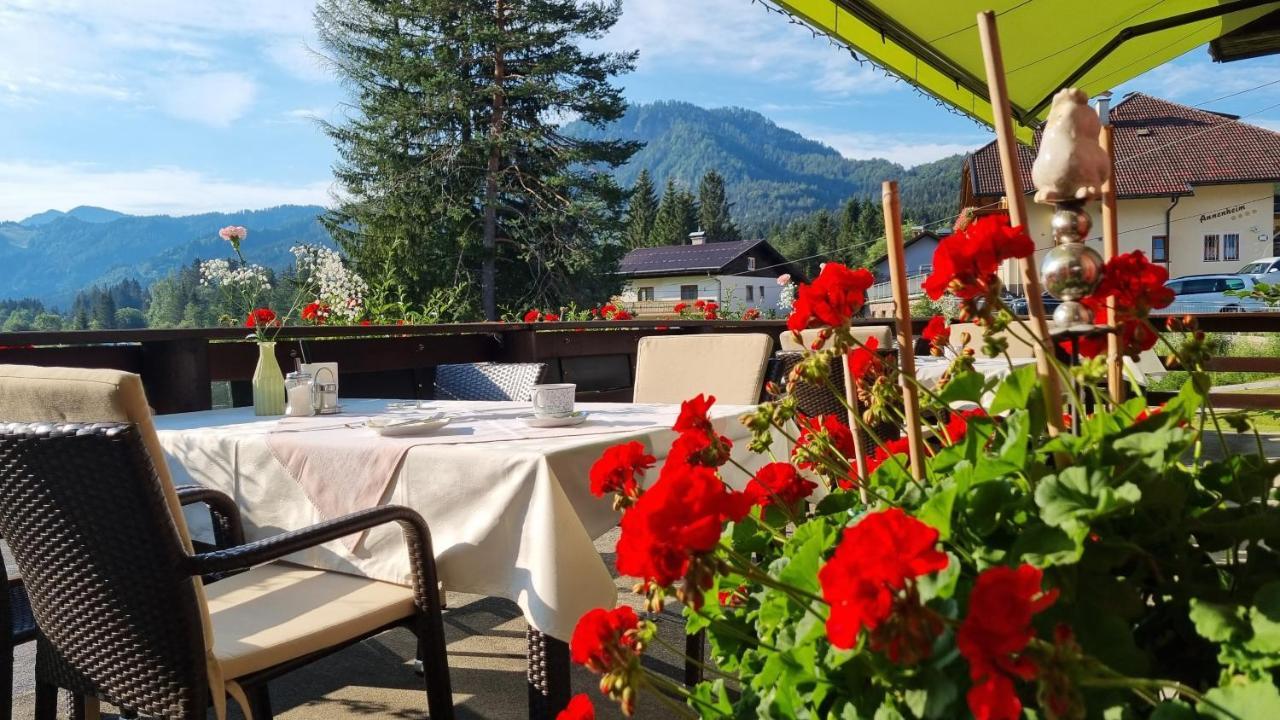 Kraners Alpenhof Bio Bed And Breakfast Pension Weissensee Esterno foto