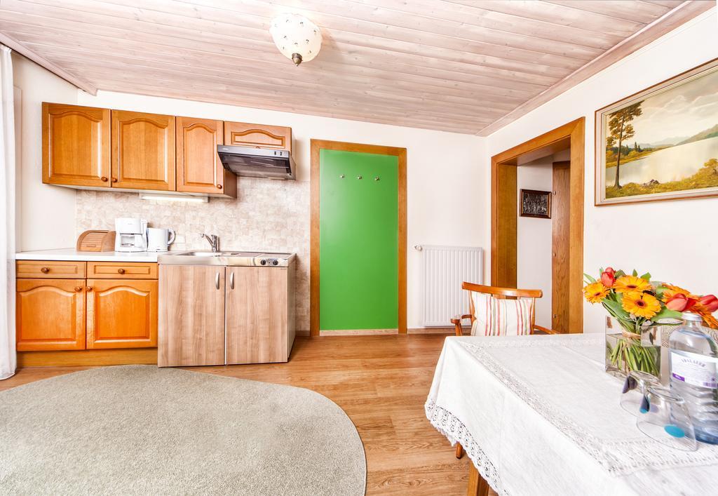 Kraners Alpenhof Bio Bed And Breakfast Pension Weissensee Esterno foto